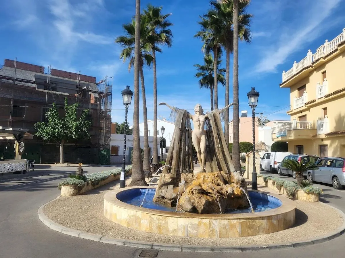 Monte Duquesa Courtyard Apt Close To Port, Beach, Golf Manilva Daire