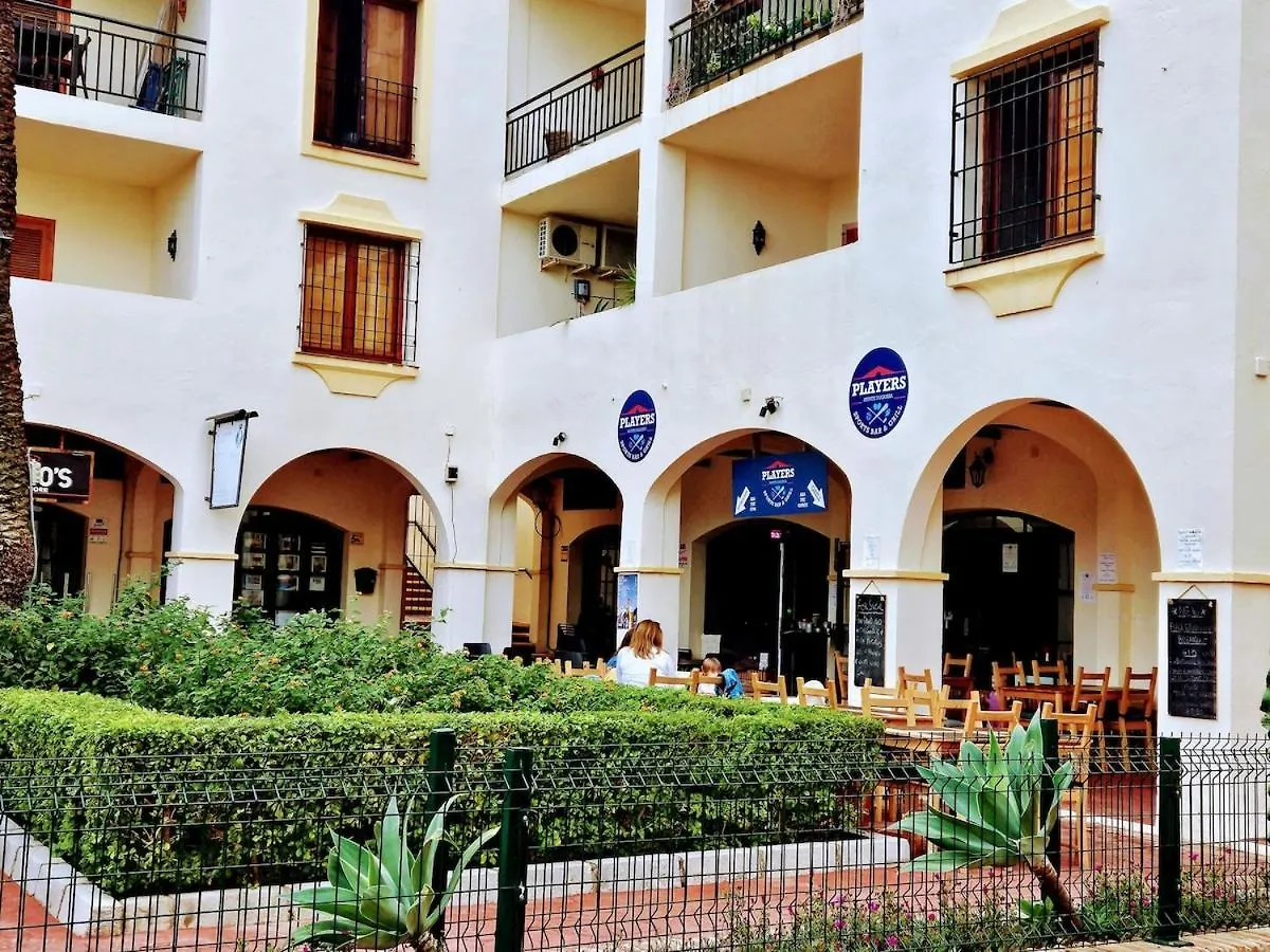 Monte Duquesa Courtyard Apt Close To Port, Beach, Golf Манилва Апартаменты