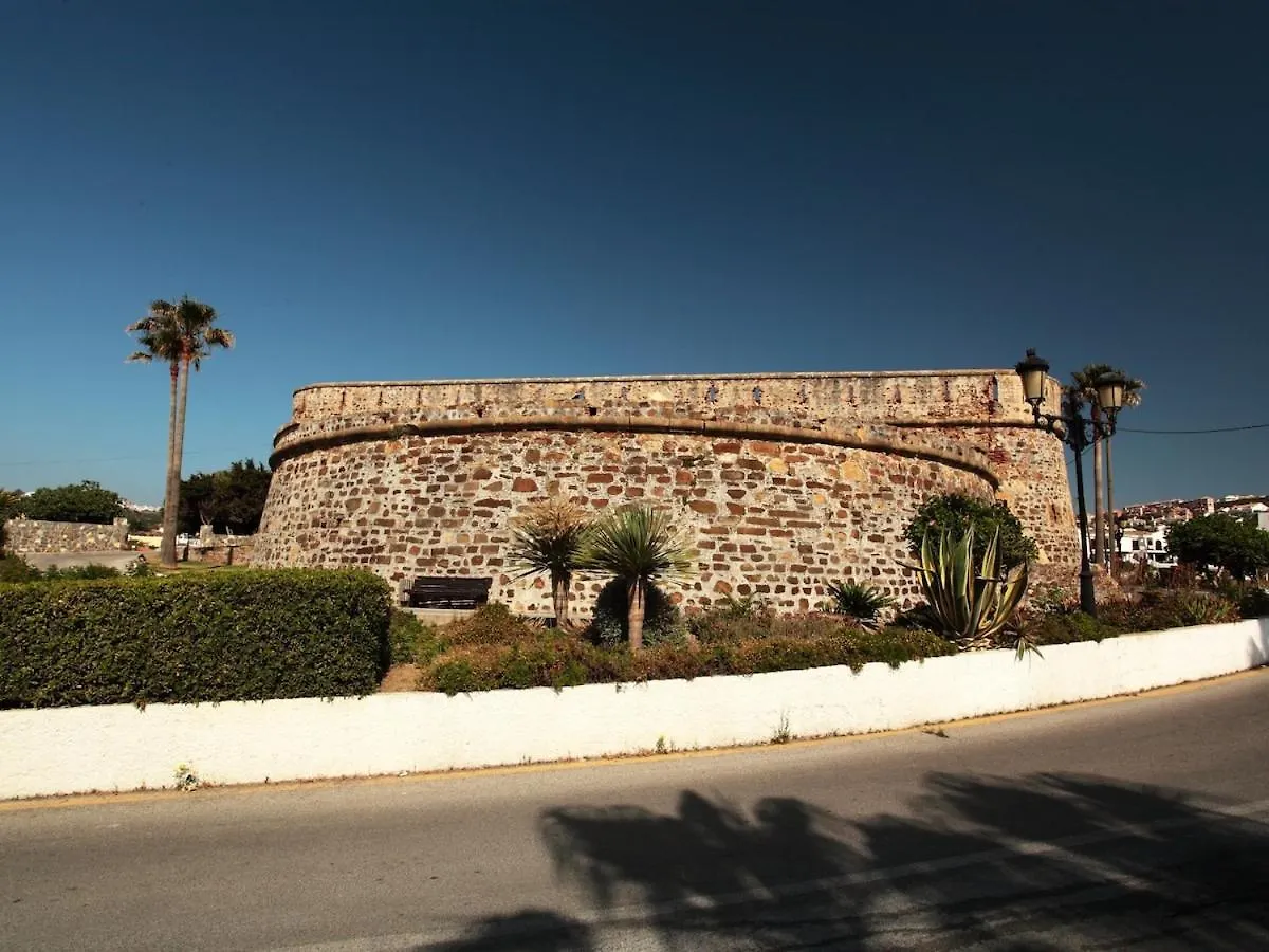 Monte Duquesa Courtyard Apt Close To Port, Beach, Golf Манилва Апартаменты