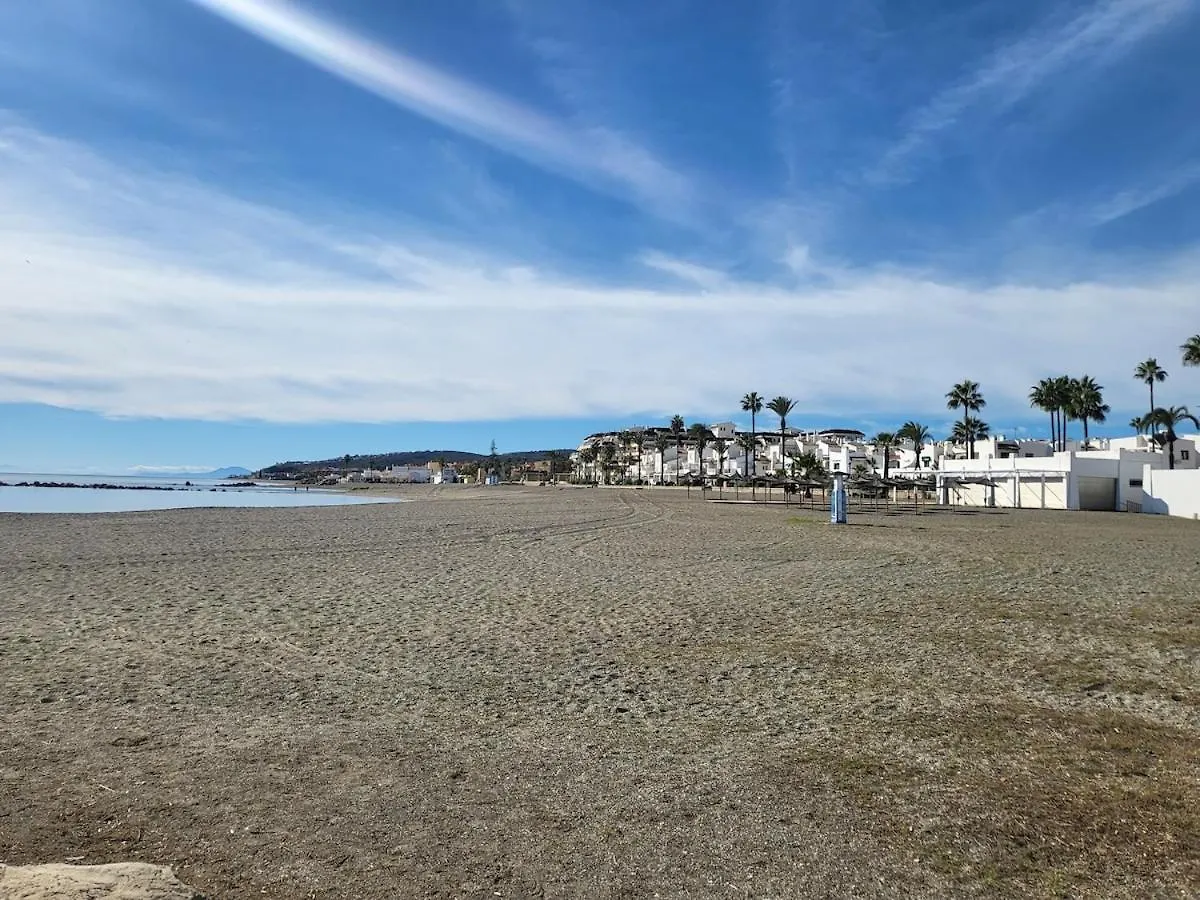 Monte Duquesa Courtyard Apt Close To Port, Beach, Golf Manilva Daire