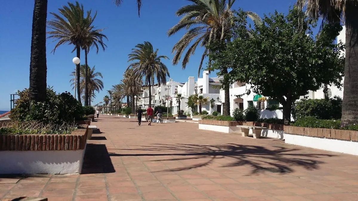Апартаменты Monte Duquesa Courtyard Apt Close To Port, Beach, Golf Манилва Испания