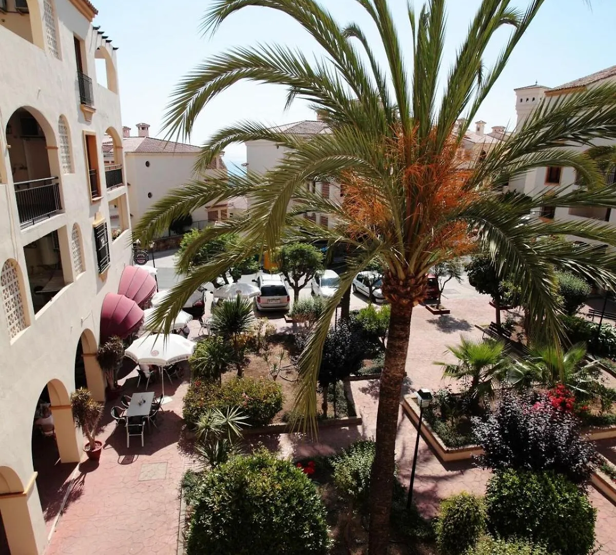 Monte Duquesa Courtyard Apt Close To Port, Beach, Golf Manilva 0*,  İspanya