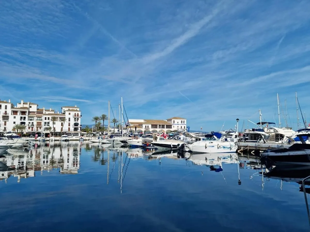 Monte Duquesa Courtyard Apt Close To Port, Beach, Golf Manilva Daire